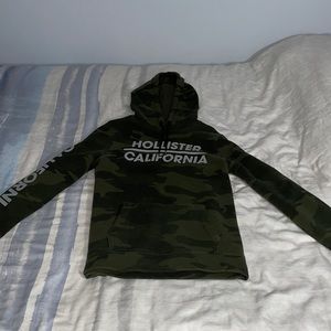 Hollister camo hoodie